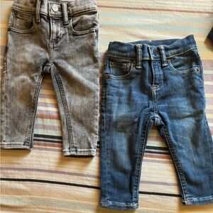 Gap toddler stretch denim jeans (2 pair) size 12-18 months